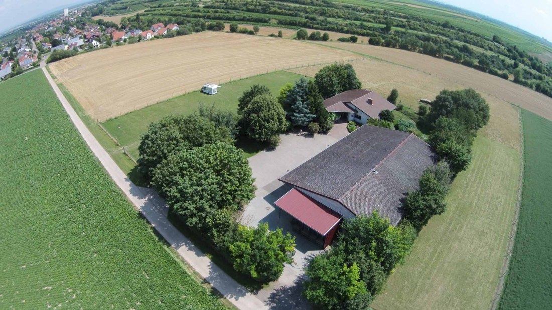 Weingut Borntaler Hof_Au&szlig;enansicht, &copy; Weingut Borntaler Hof