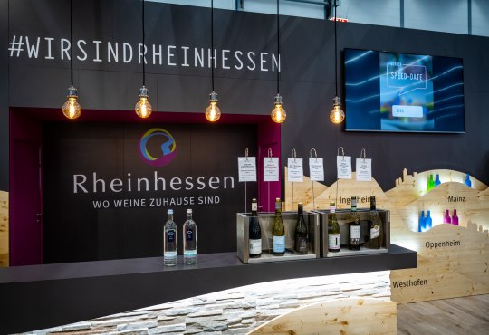 Tasting counter, &copy; Rheinhessenwein Martin K&auml;mper