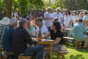 Fr&uuml;hlingsprobe, &copy; Weingut B&auml;der