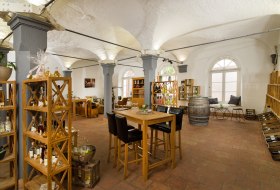 Vinothek Weingut der Stadt Alzey &copy; Carsten Costard