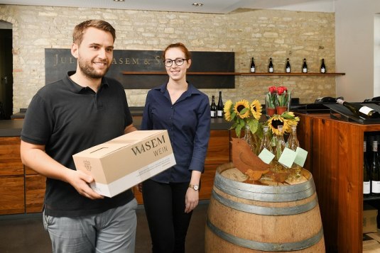 Weingut Wasem Vinothek, Phillip Wasem, Melanie Griesbach, &copy; Carsten Costard