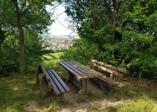 Rasplatz am Kapellchen &copy; CC-BY: Birgit Korte